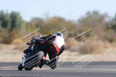 media/Dec-18-2022-SoCal Trackdays (Sun) [[8099a50955]]/Turn 7 Backside (1125am)/